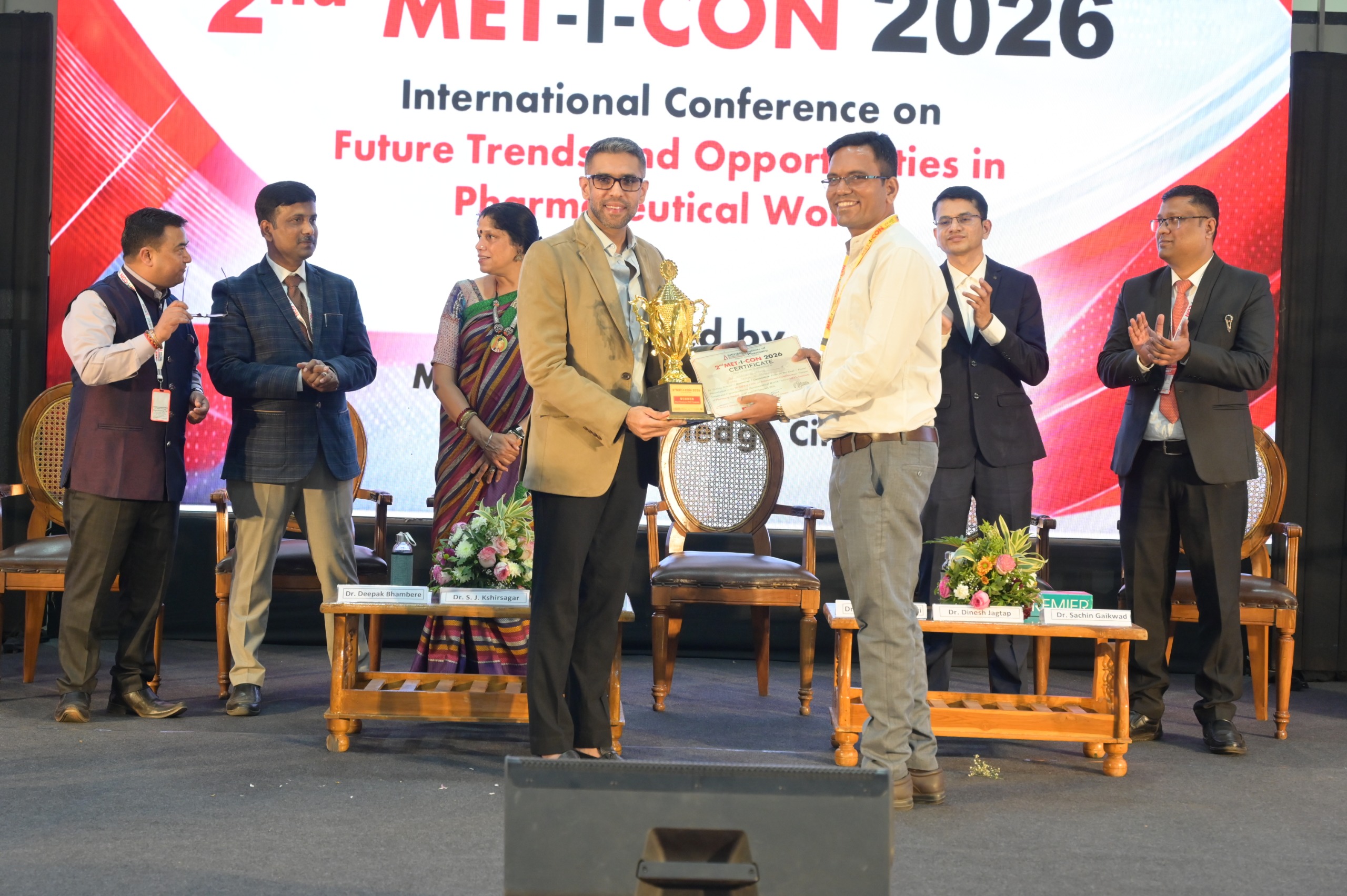 First Prize in Oral Presentation (Ph.D. Category) at 2nd MET-I-CON 2026, organized by MET Institute of Pharmacy,Nashik.